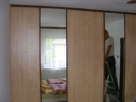 Šatnik š3,2m h1,3m 890€